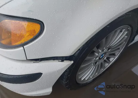 2002 BMW 330I z USA, uszkodzony, nr VIN WBAEV53462KM15864